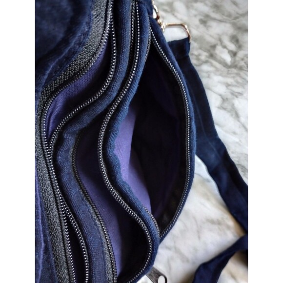 Handmade Crossbody Bag Zip 4 Pockets Quilted Embroidered - Picture 6 of 11